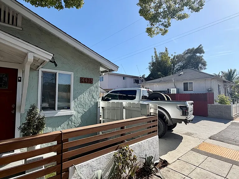 4475 Orange Ave — Photo 36