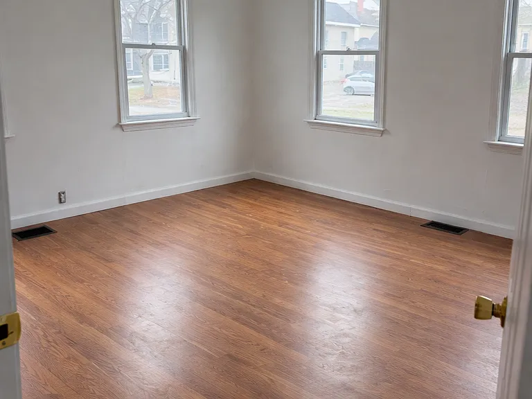 241 Center St #A — Photo 20