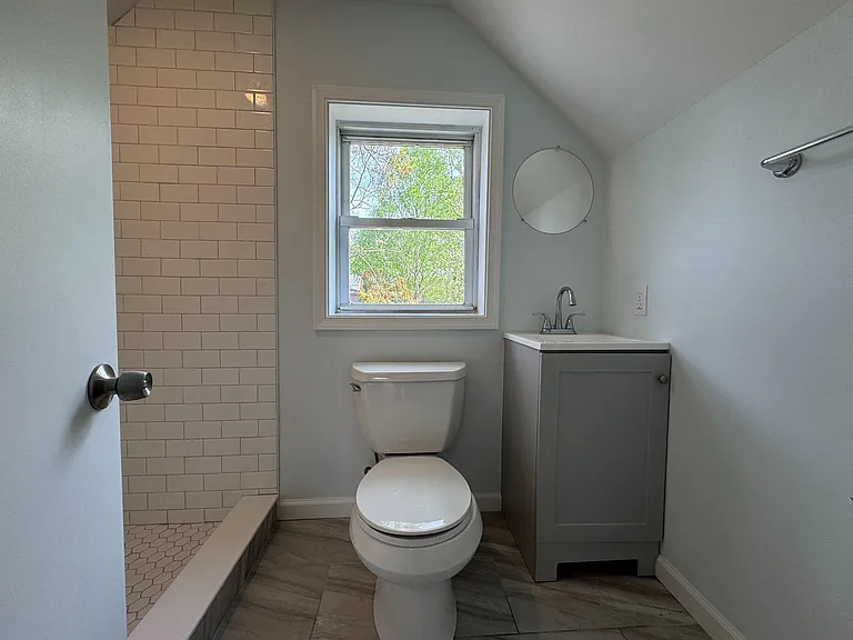 9405 Rhode Island Ave — Photo 17
