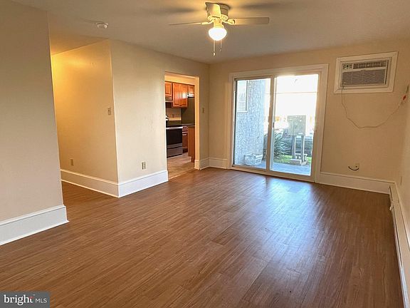 2nd image of 530 Washington Ave APT 1