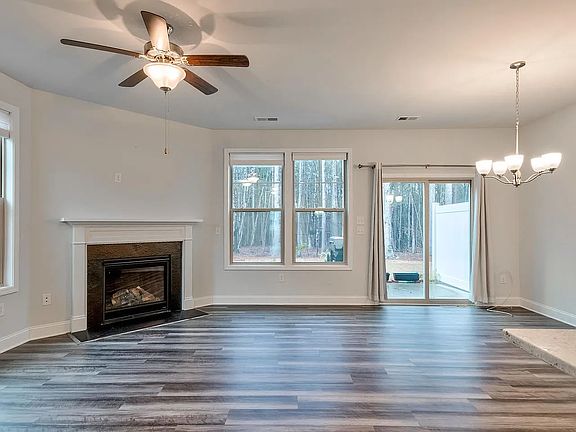 Living Room - Unfurnished View