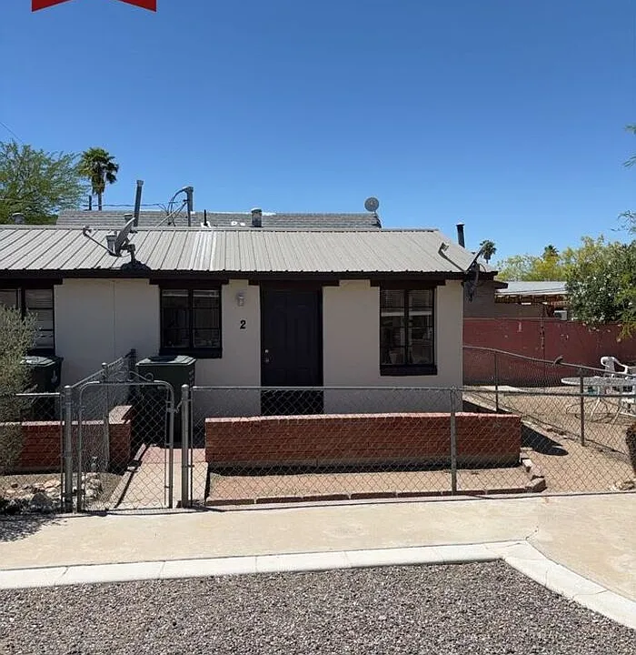 208 W Kelso St #2