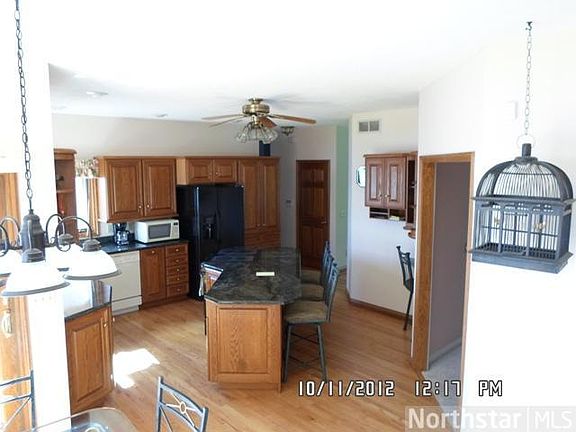 4th image of 22065 Iden Ave N