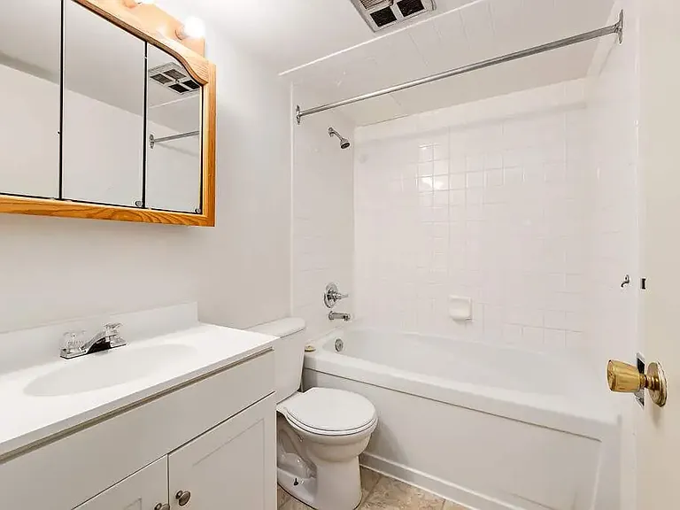 1405 9th Ave S #402 — Photo 7