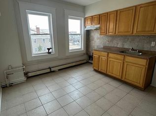 36 Truman St #D, New London, CT 06320