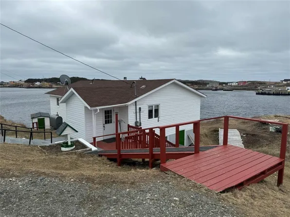1 Jeans Lane, Change Islands, NL A0G1R0