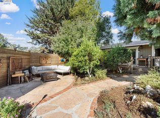 5645 Colton Blvd, Oakland, CA 94611