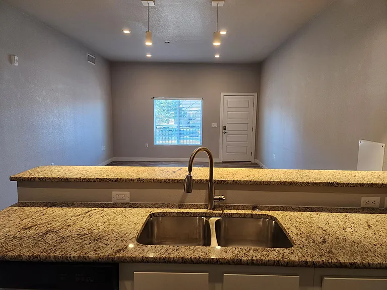 Carefree Boutique Apartments — Photo 16