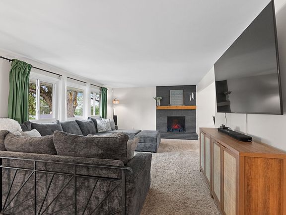 5th image of 5718 N Sutherlin St
