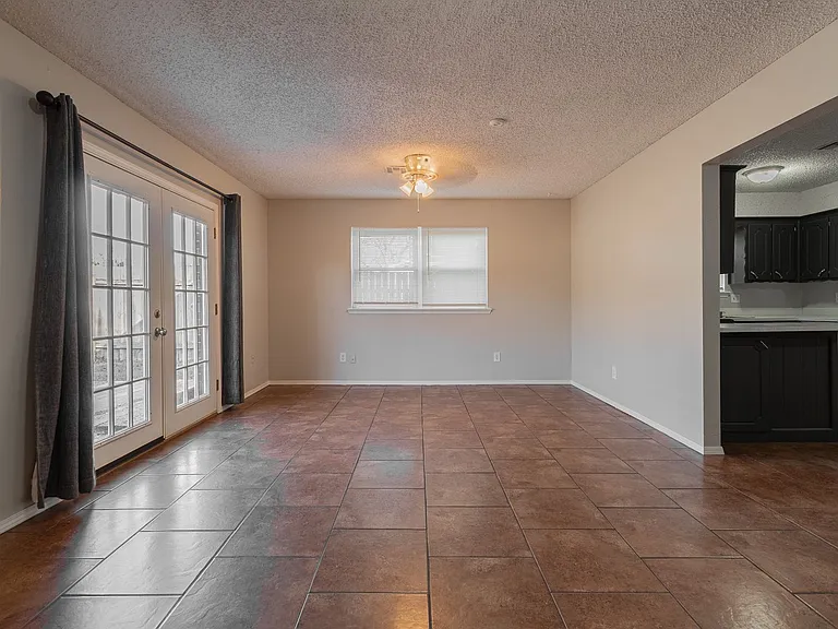 821 Peregrine Dr — Photo 27