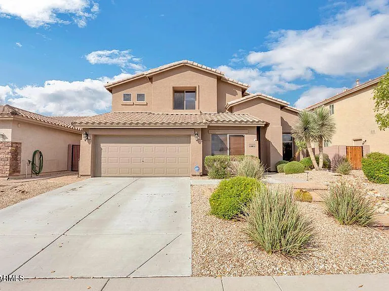 2244 W Spur Dr — Photo 2