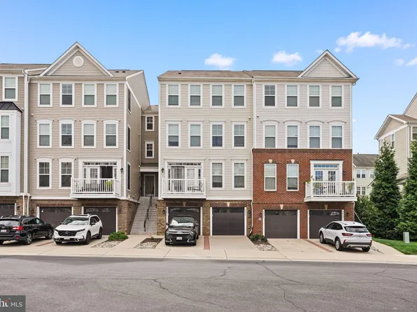 42243 Canary Grass Sq, Aldie, VA 20105