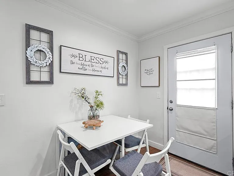586 Del Mar Ave — Photo 19