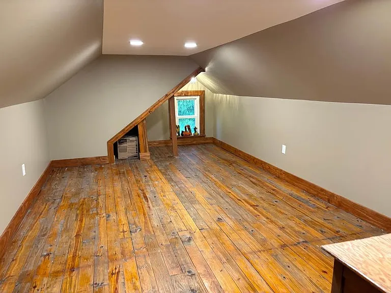 330 E Flat Rock Rd — Photo 13
