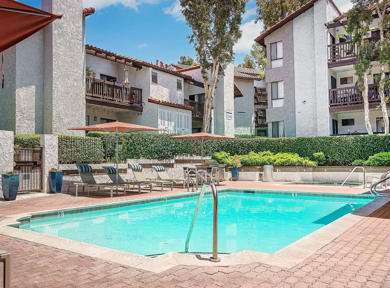Ridgecrest Apartments — Photo 4