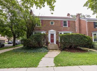 2701 W Fitch Ave, Chicago, IL 60645