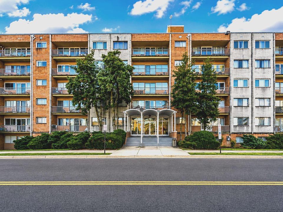 1st image of 401 N Armistead St APT 504