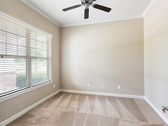 5th image of 18202 Hughlett Dr