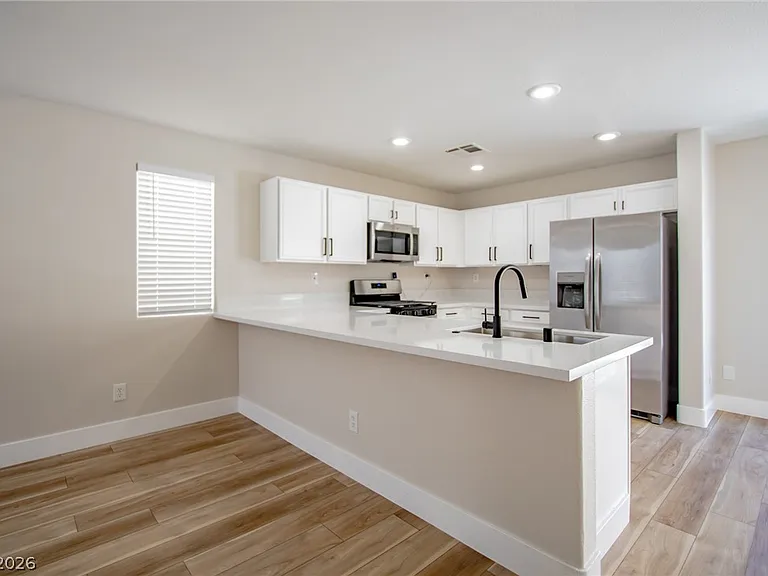 2108 Sandy Ln — Photo 5