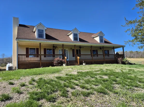 273 C And O Ln, Gladstone, VA 24553