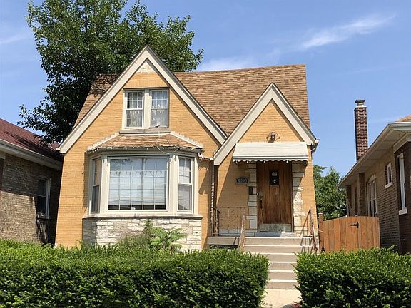 5th image of 4930 W Newport Ave