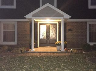 4 Black Twig Rd, Rolling Meadows, IL 60008