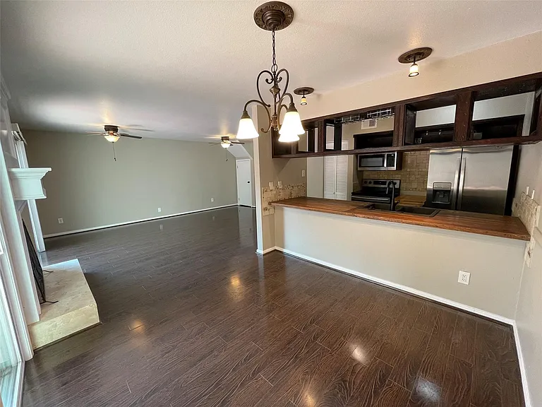 12315 Glenview Dr — Photo 7