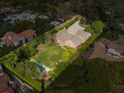 1639 Mandeville Canyon Rd, Los Angeles, CA, 90049