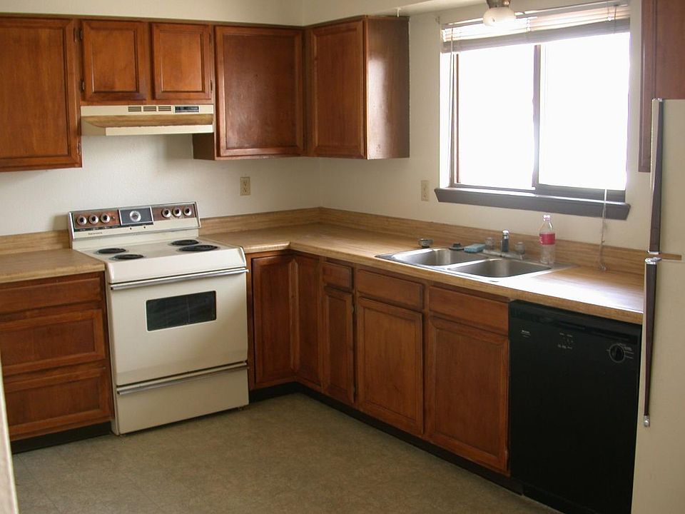 2nd image of 1183 Magnolia St APT D