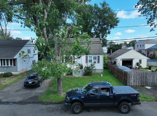 14 Lehigh St, Dunellen, NJ 08812