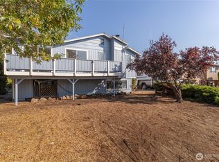 2407 N Aurora Ave, East Wenatchee, WA