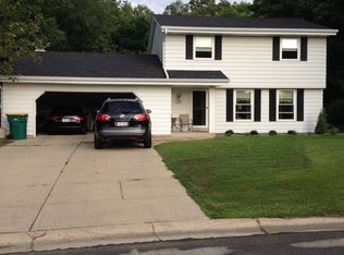 W161N11174 Meadow Ct, Germantown, WI 53022