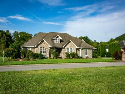 1939 Vickers Ln, Sevierville, TN, 37876