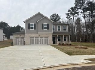 2749 Cromwell Ln, Snellville, GA 30039