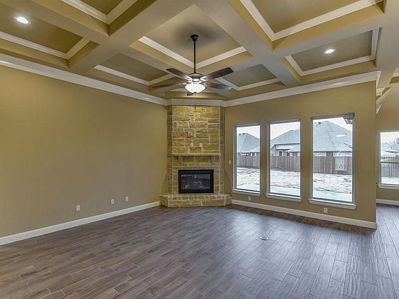 5th image of 1034 Anna Cir