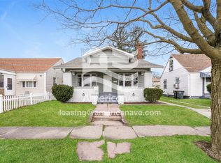 2421 Westmoor St, South Bend, IN 46628