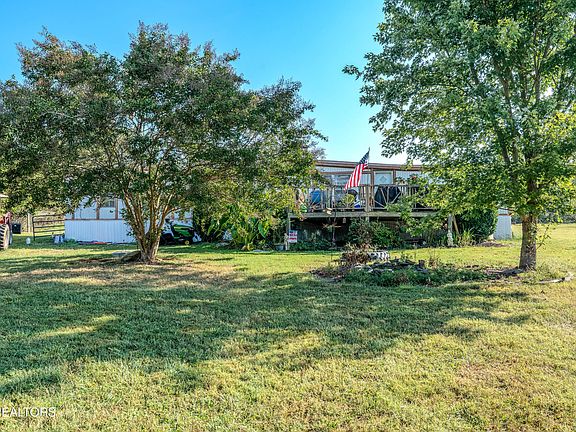 3rd image of 3318 Roberts Rd