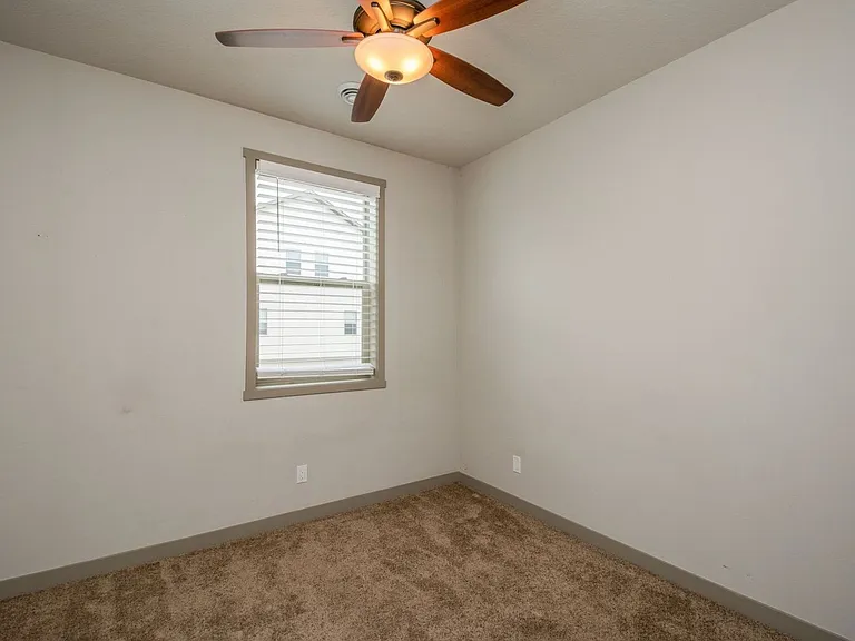 4132 Lincoln Swing — Photo 52