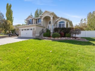 374 S Davenport Dr E, Grantsville, UT 84029