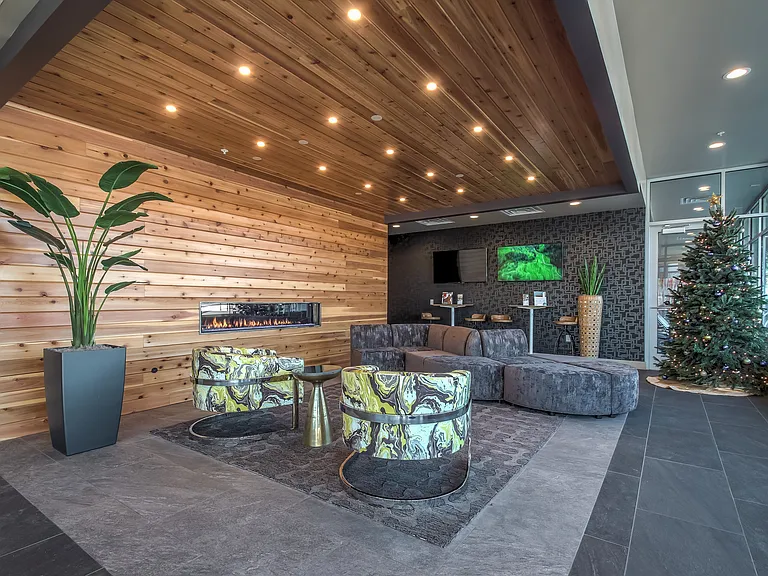 The Bonneville Apartments — Photo 16