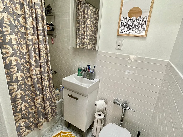 234 E 77th St #5B — Photo 5