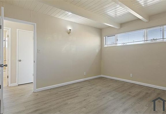 4th image of 304 S 26th St
