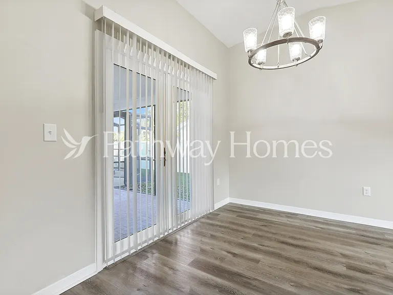 1935 Spanish Oaks Dr N — Photo 4