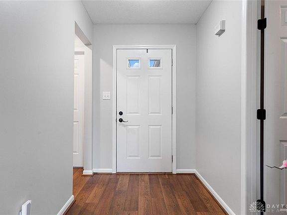 4th image of 7252 Pinewood Dr