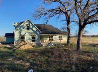 7525 County Road 401, Floresville, TX 78114