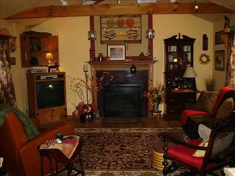 3rd image of 73 HITE Court