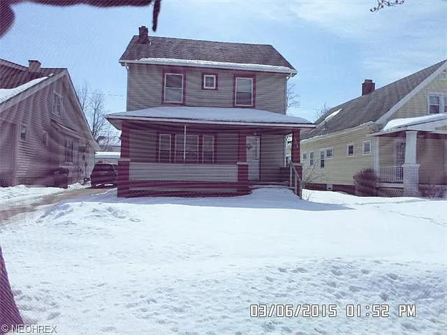 13714 Maplerow Ave photo 1
