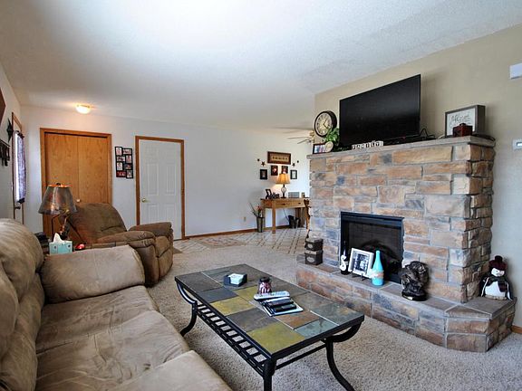 4th image of 1225 Brigitta Dr NE