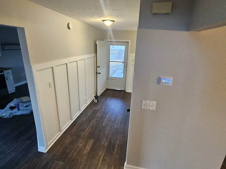 301 Lakeside Dr — Photo 13