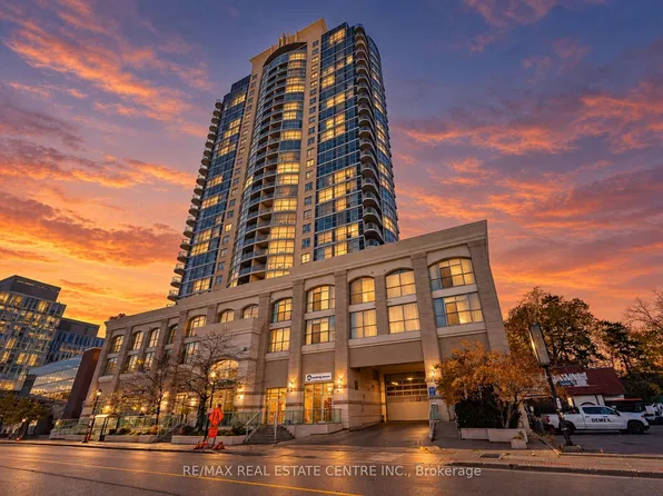 9 George St N #901, Brampton, ON L6X 0T6